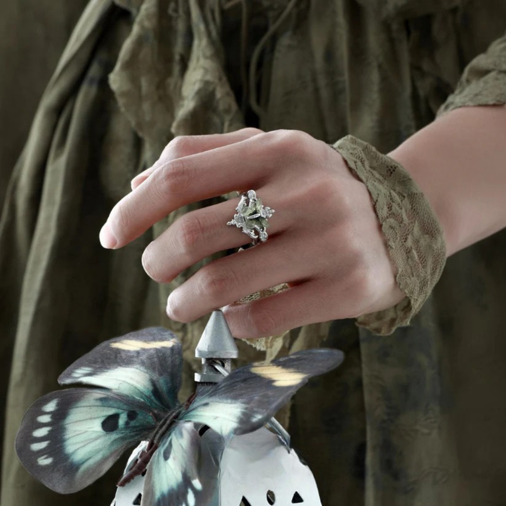Mothveil Ring